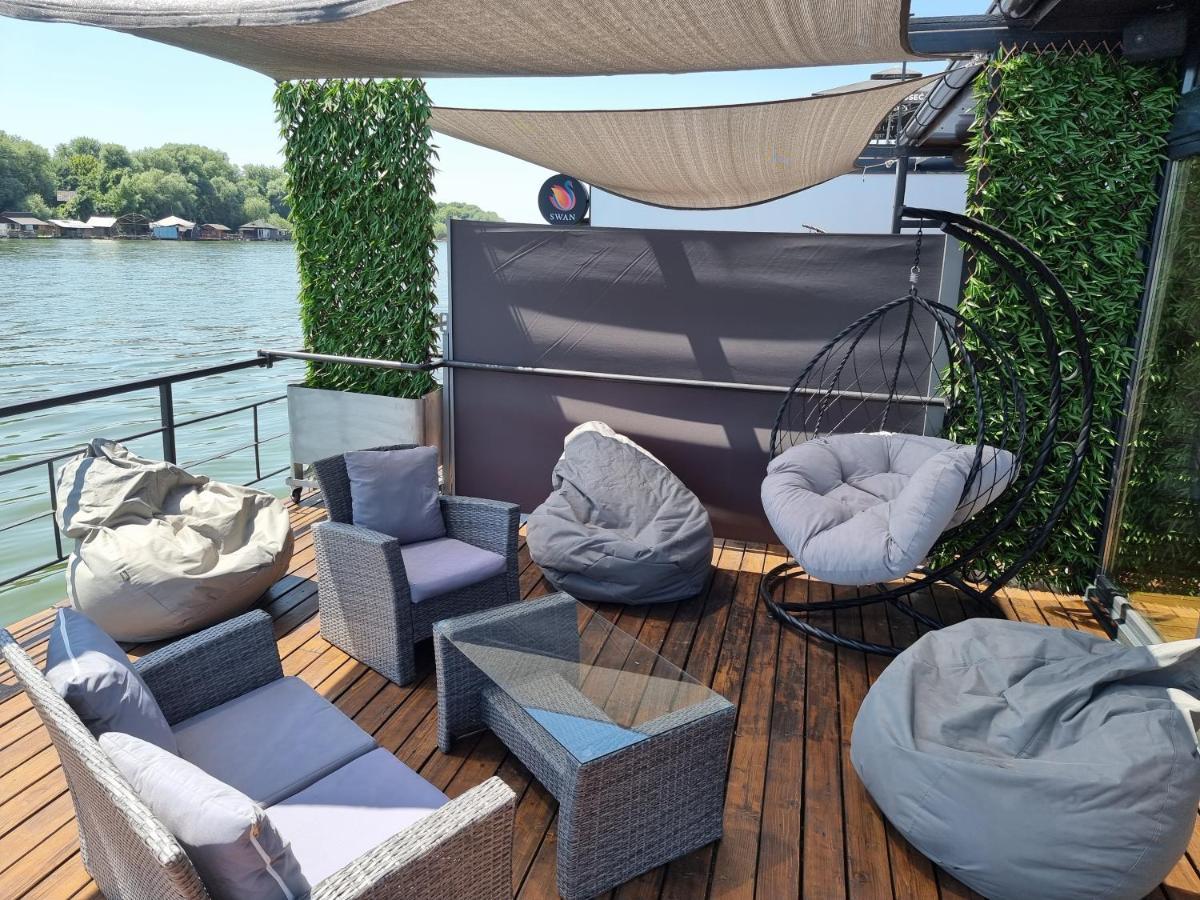 Swan Hotel Belgrado Buitenkant foto