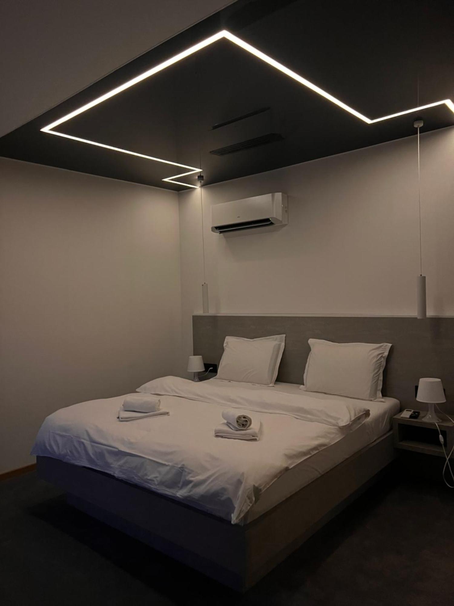 Swan Hotel Belgrado Buitenkant foto